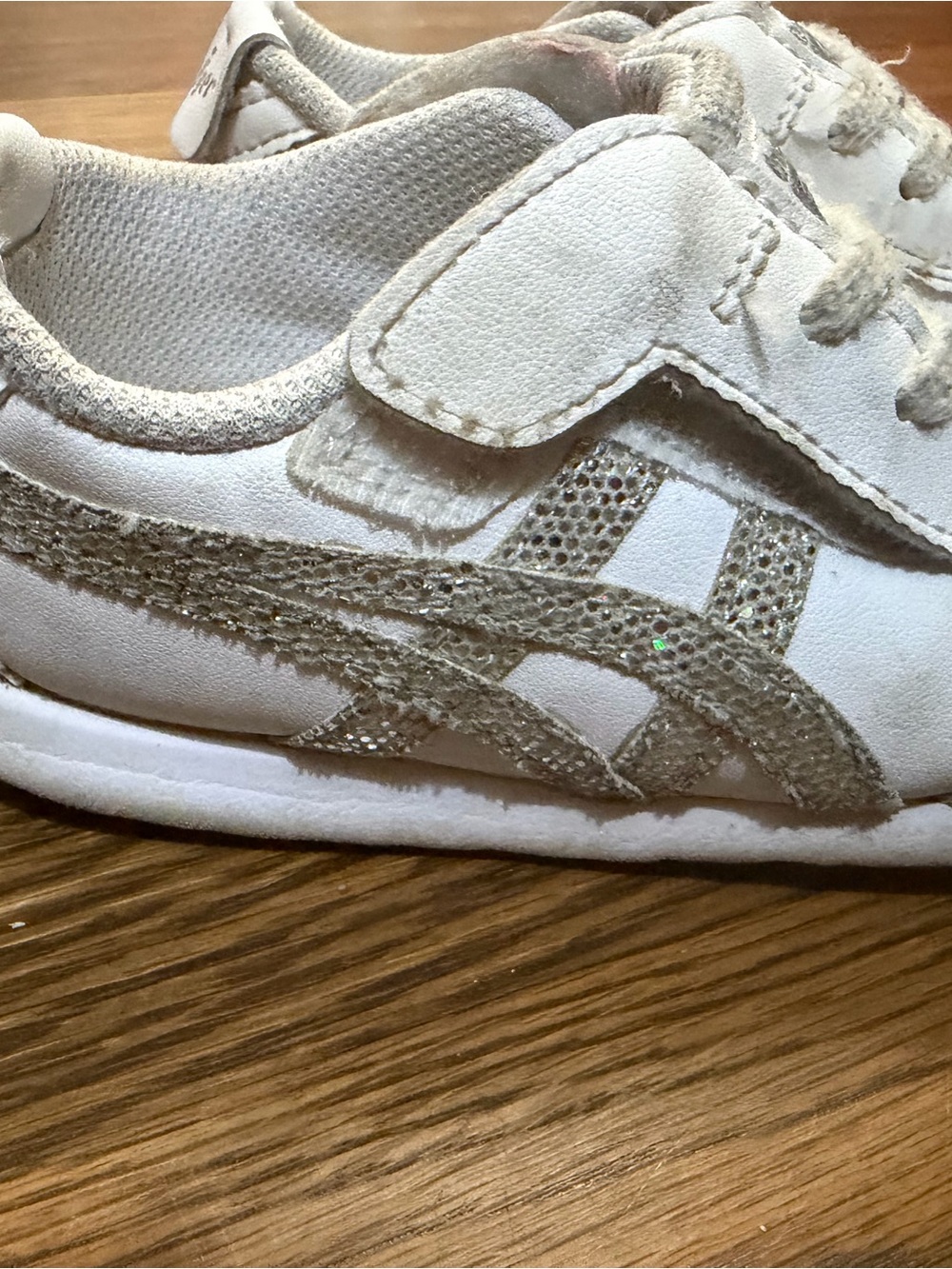 Onitsuka Tiger by Asics White Kids Sneakers with Silver Glitter Stripes